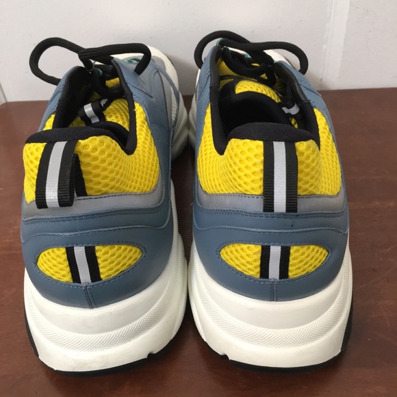 Dior B22 Authentic Blue/Beige Sneakers Made in Italy serial number 20ADC 51. - Picture 10 of 12